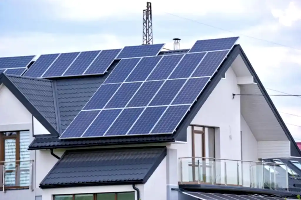 zonnepanelen op schuin dak